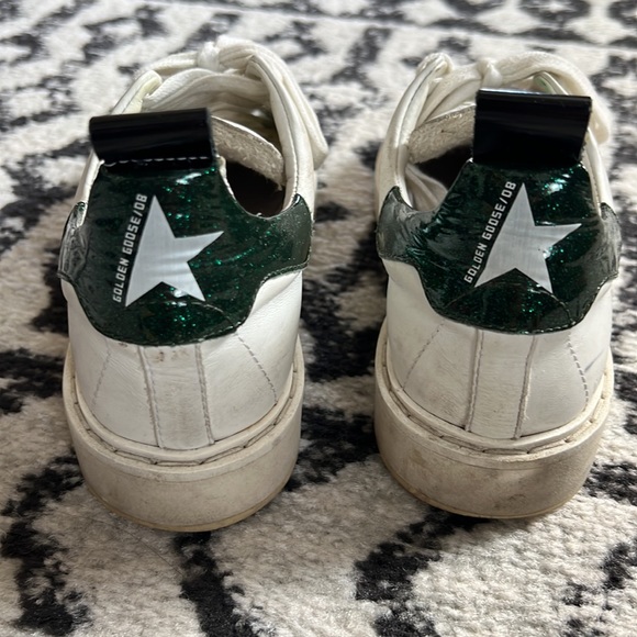 Golden Goose Sneakers - Picture 4 of 7